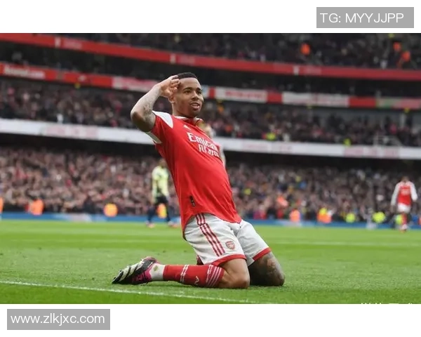 热苏斯的崛起与挑战：从天才少年到足坛明星的奋斗之路